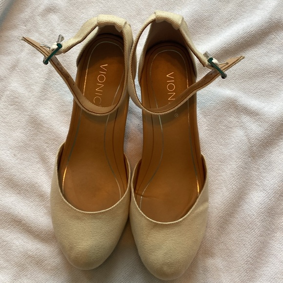 Vionic Wedge Shoes - Picture 7 of 12